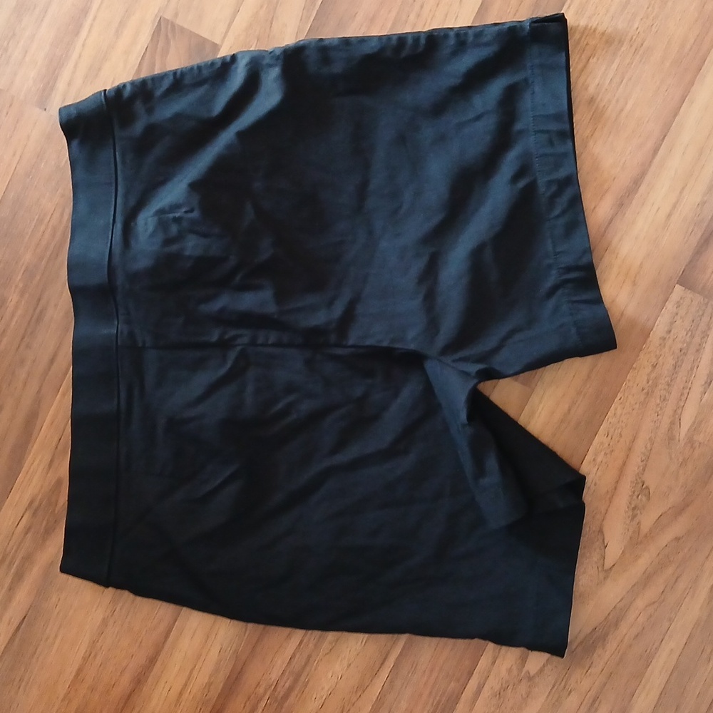 Rafaella Women's Size 18 Classic Black Shorts - Picture 7 of 7